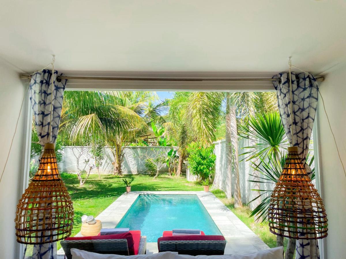 Villa Kotak Surfers Escape Reopening Rates Apply Now Selong Belanak Exteriör bild