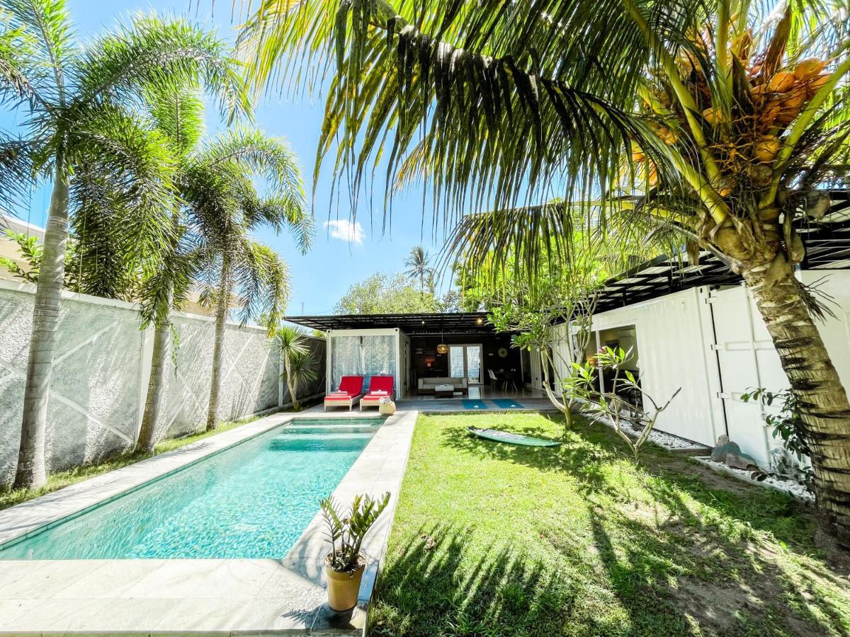 Villa Kotak Surfers Escape Reopening Rates Apply Now Selong Belanak Exteriör bild