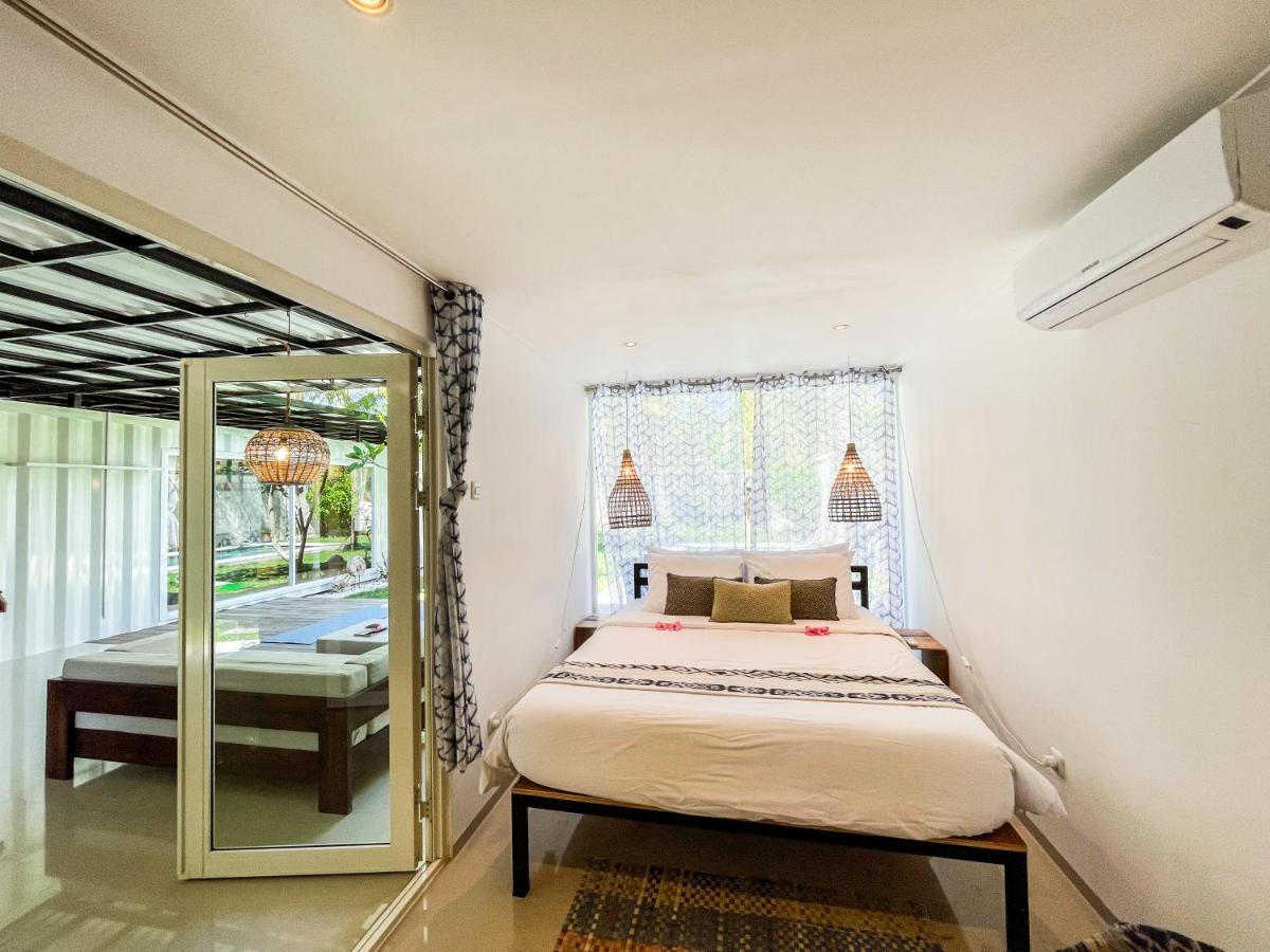 Villa Kotak Surfers Escape Reopening Rates Apply Now Selong Belanak Exteriör bild
