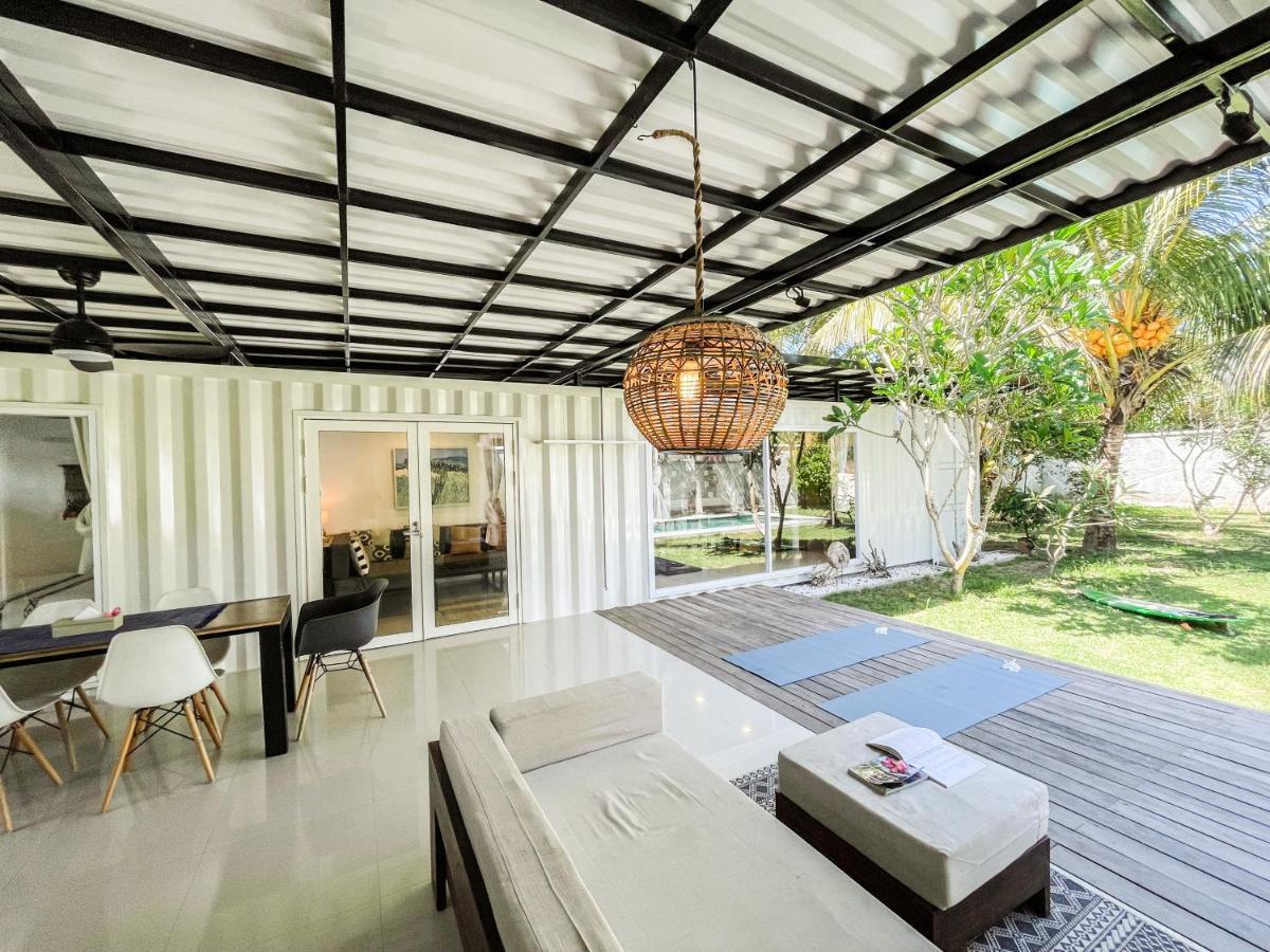 Villa Kotak Surfers Escape Reopening Rates Apply Now Selong Belanak Exteriör bild