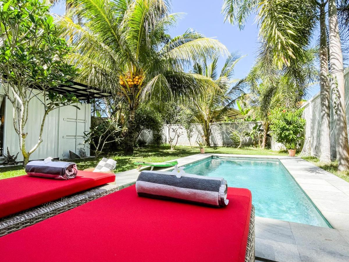Villa Kotak Surfers Escape Reopening Rates Apply Now Selong Belanak Exteriör bild